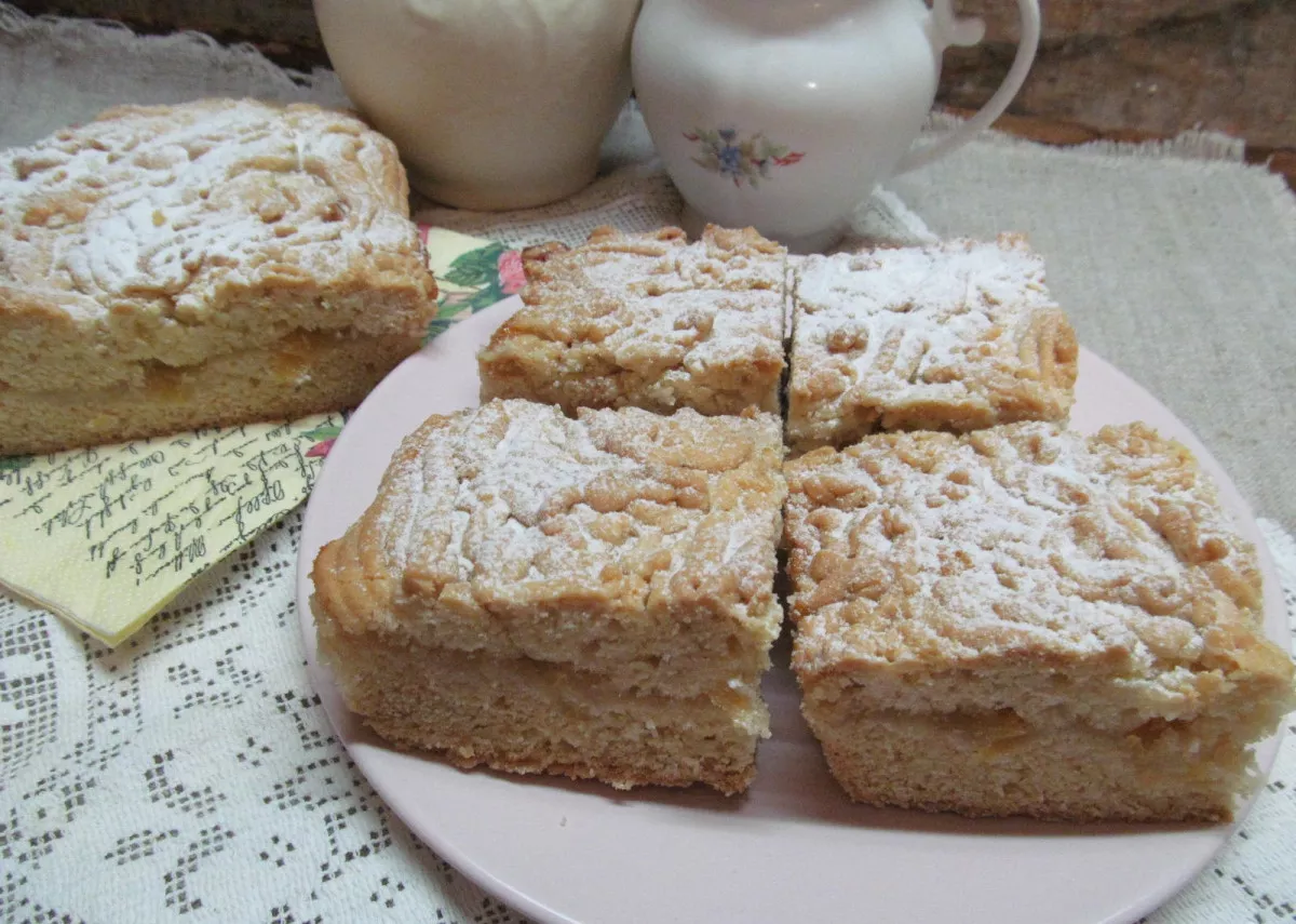 Citrininis trapios tešlos pyragas