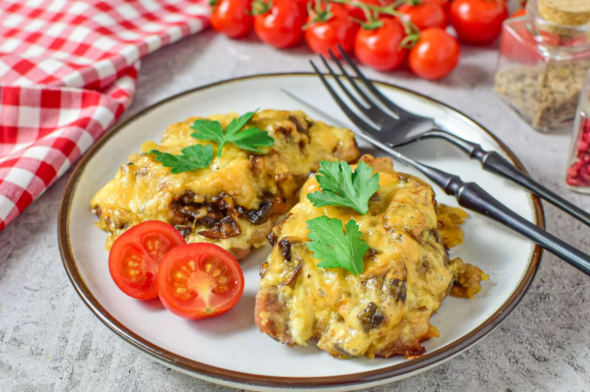 Kiaulienos kepsniai orkaitėje