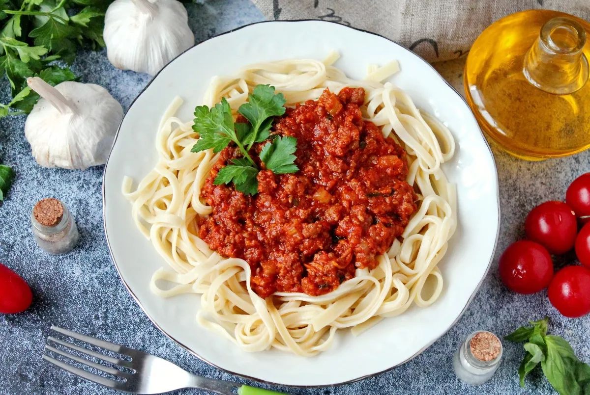 Makaronai bolognese klasika