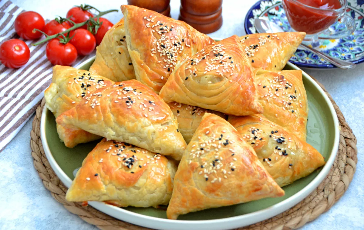 Naminė samса su kiauliena orkaitėje