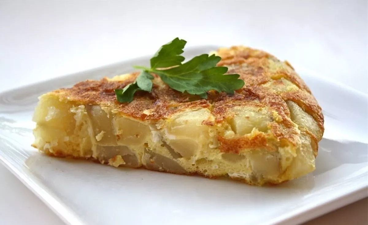 Omletas su bulvėmis orkaitėje