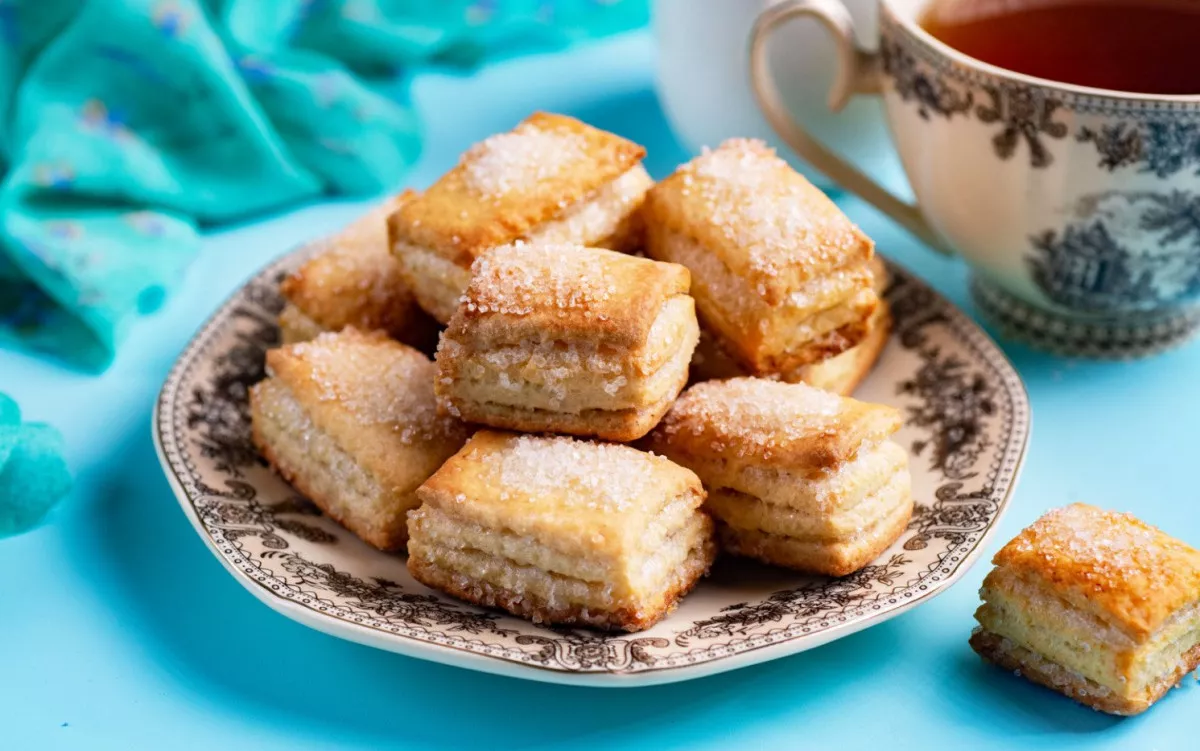 Pavlovos morenginiai sausainiai orkaitėje