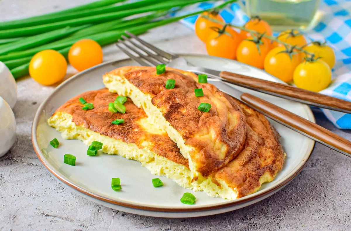 Purus omletas keptuvėje