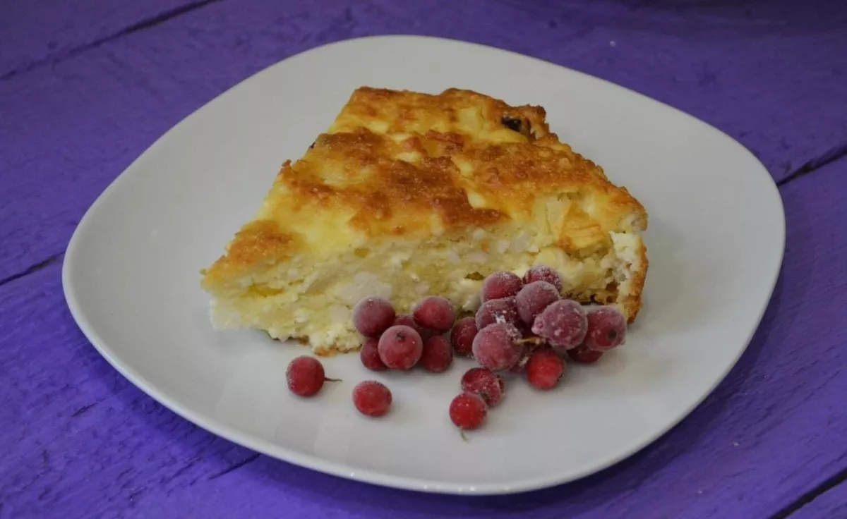 Purus varškės apkepas su obuoliais