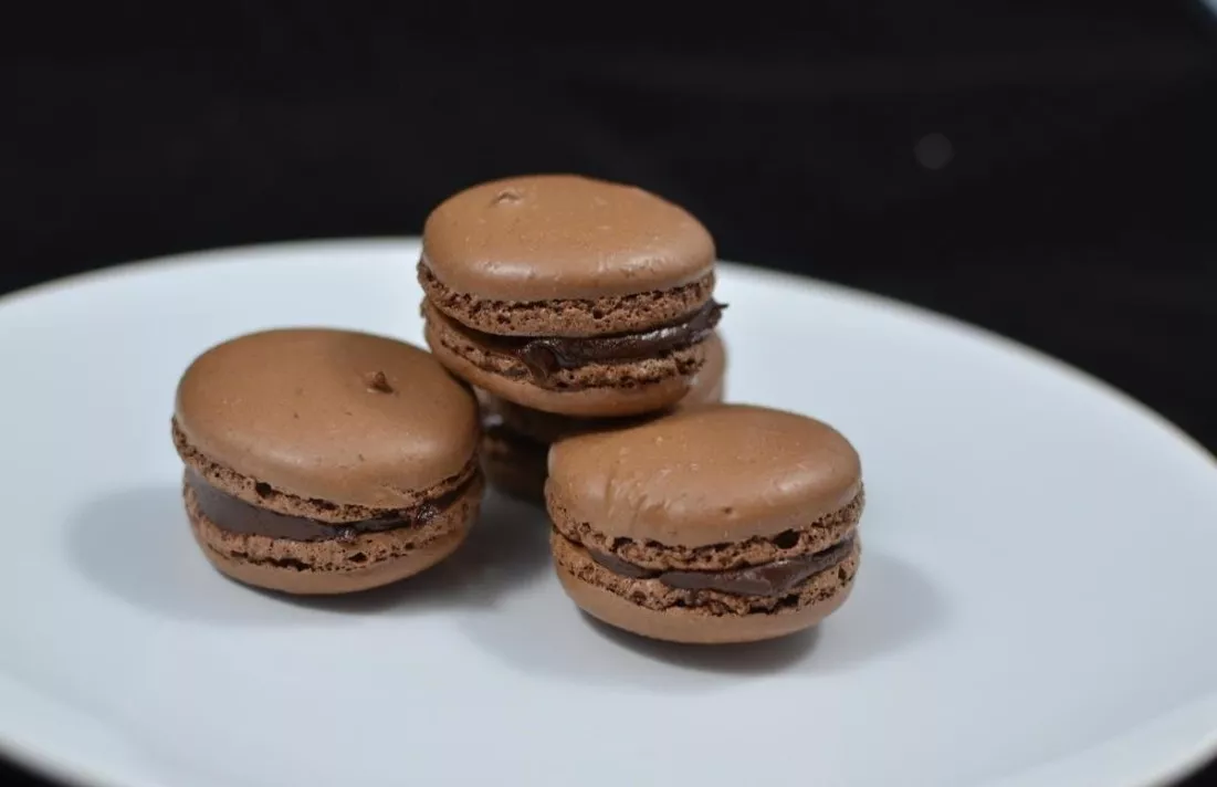 Šokoladiniai macarons