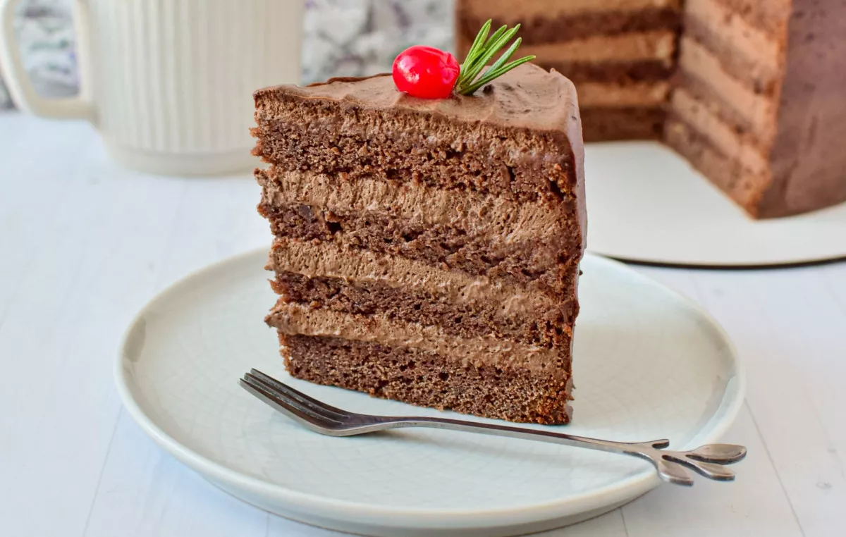 Šokoladinis sluoksniuotas tortas