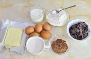 Torto gamybai paruoškite visus reikalingus ingredientus.