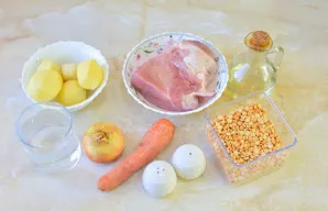 Sriubos gamybai paruoškite visus reikalingus ingredientus.