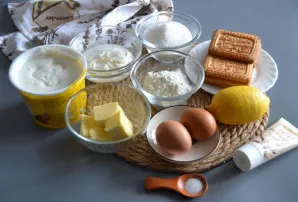 Paruoškite ingredien­tus. Svarbu, kad visi produktai būtų kambario temperatūros, todėl iš anksto išimkite juos iš šaldytuvo.