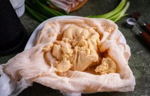 Taip pat marlėje turi likti gerai nuspausta bulvių masė.