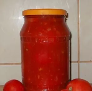 Stiklainius užsukite su dangteliais. Skanaus!