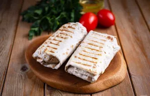 Perkelkite buritus į lėkštę.