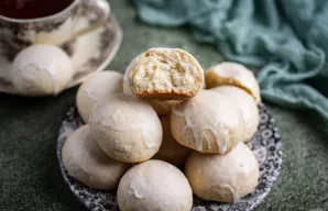 Perpjauti meduoliai būna purūs ir porėti. Skanaus!