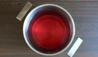 Pasibaigus laikui, nupilkite vandenį į puodą. Užvirinkite.