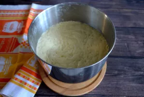 Po 2 valandų tešla turėtų padvigubėti.