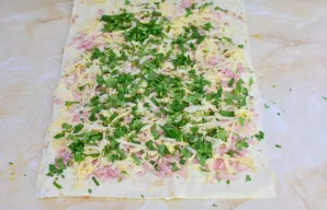 Po to pabarstykite smulkintais žalumynais.