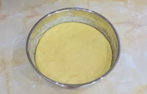 Šilumoje tešla greitai padidėja. Dabar iš jos galima formuoti bandeles.