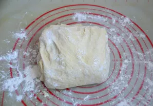 Tada sulankstykite kitas dvi puses susidurdamos viena su kita.