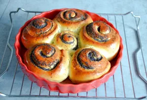 Bandelės su aguonų įdaru