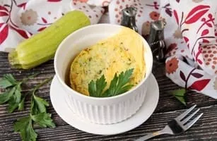 Cukinijų omletas mikrobangų krosnelėje