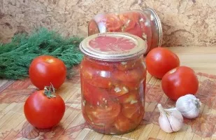 Konservuoti pomidorai skonis kaip švieži