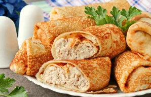 Mėsa įdaryti blyneliai