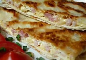 Omletas lavaše