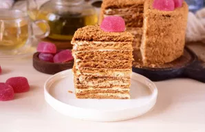 Paprastas medaus pyragas