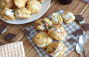 Profiteroliai su ledais