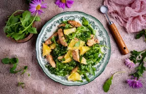 Vištienos ir rukolos salotos